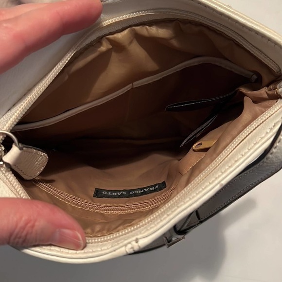 Franco Sarto white leather crossbody zip closure and pockets adjustable strap - Picture 15 of 16